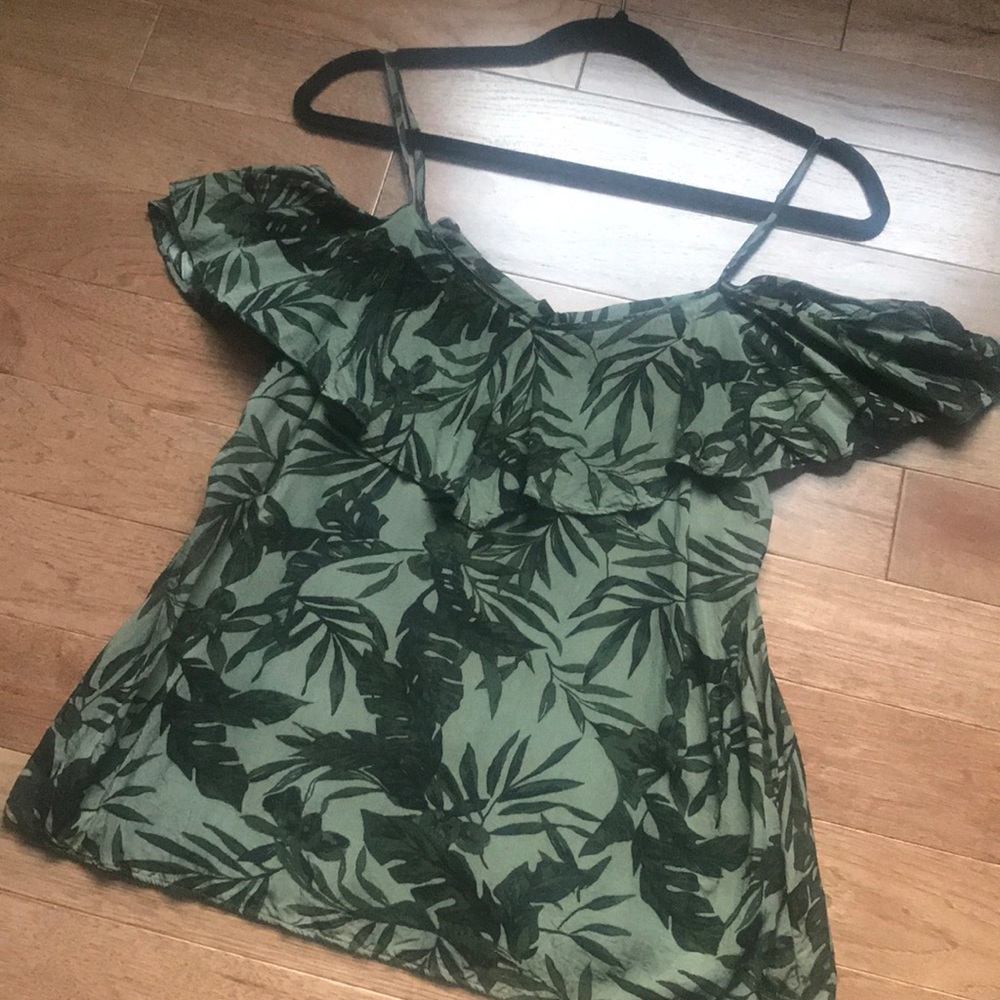 Old Navy Topical Top